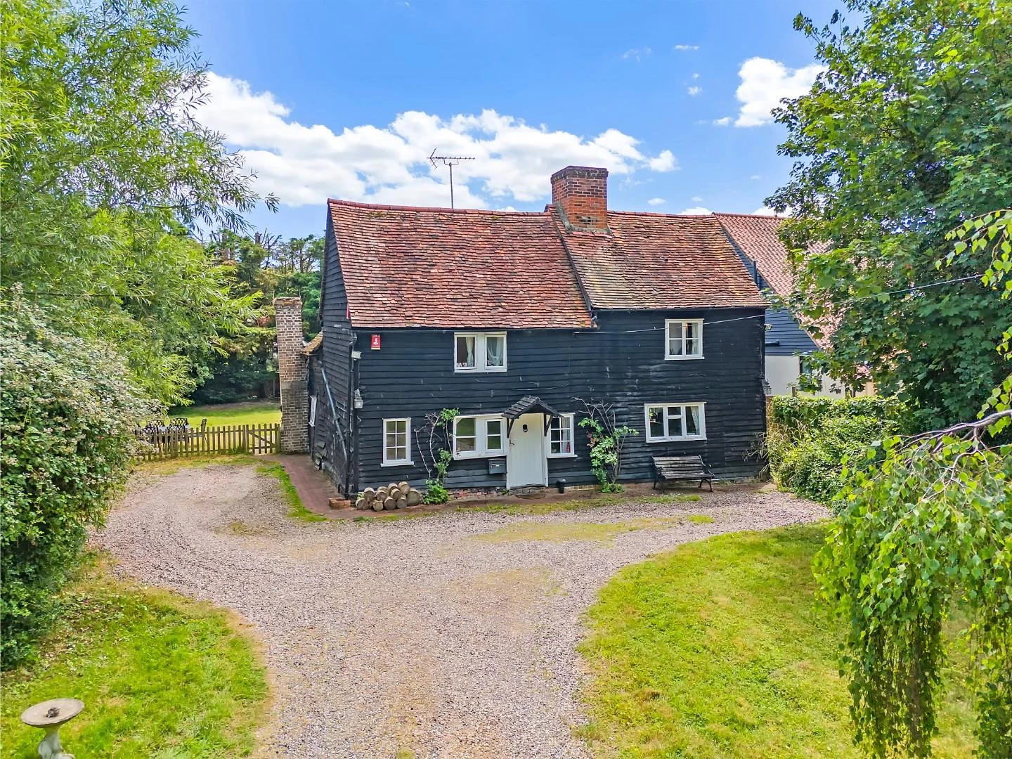 Poplar Row Theydon Bois Epping CM16