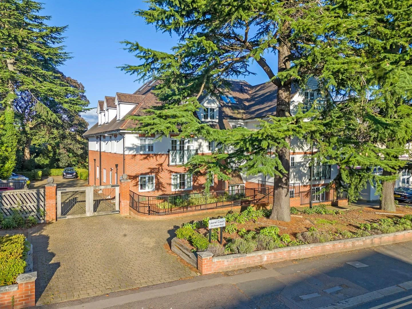 Similar Property: Apartment - Ground Floor in 