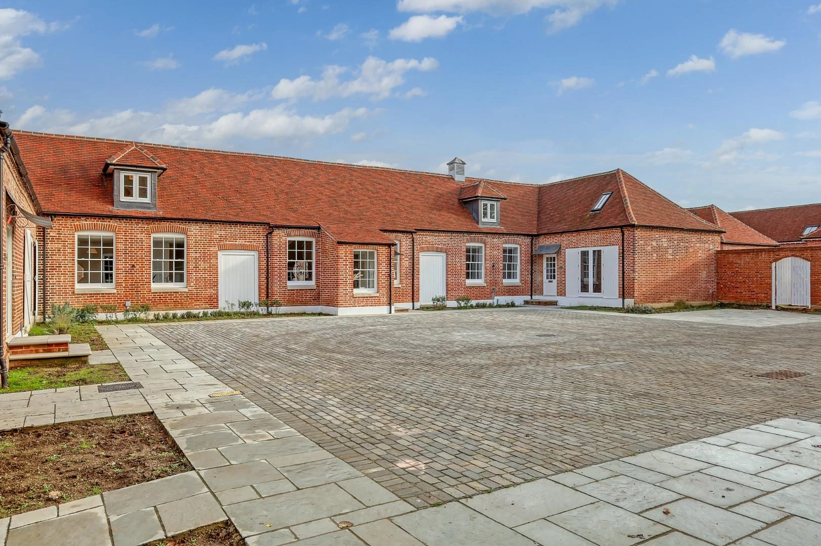 Similar Property: House - Terraced in 
