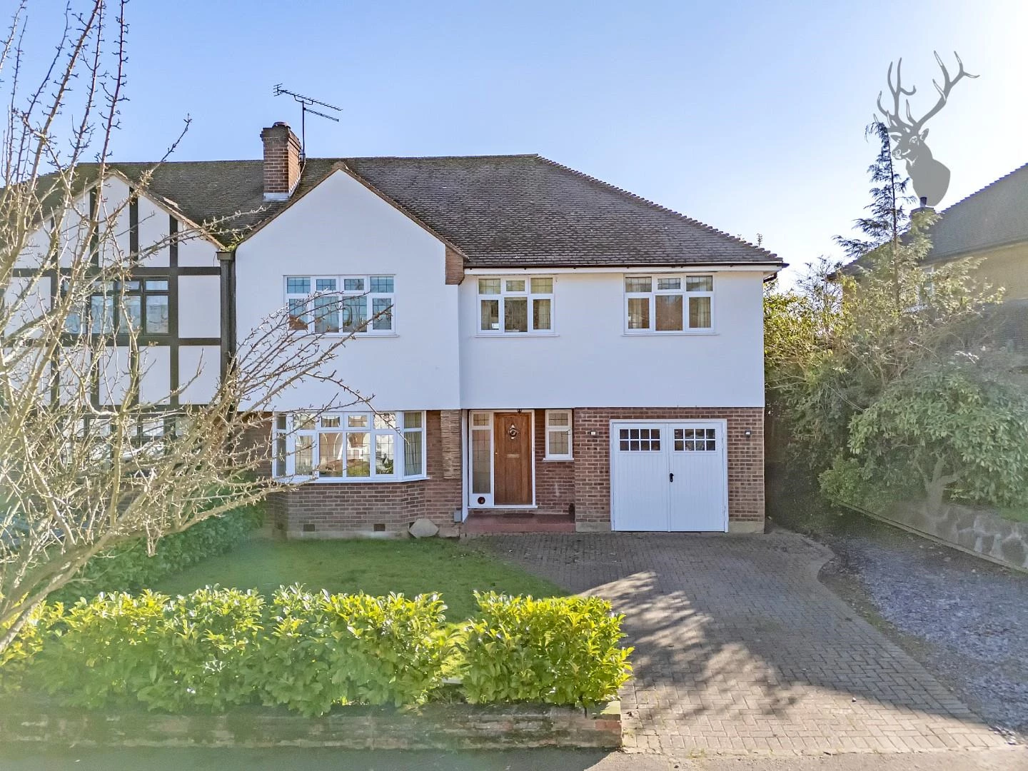 Dukes Avenue Theydon Bois Epping CM16