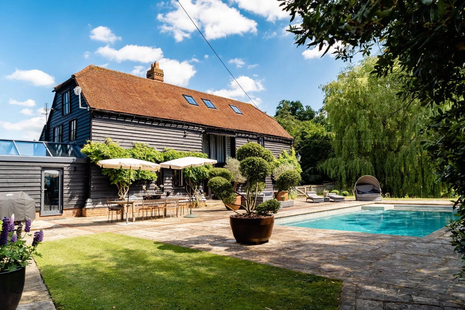 Similar Property: Barn Conversion in Epping