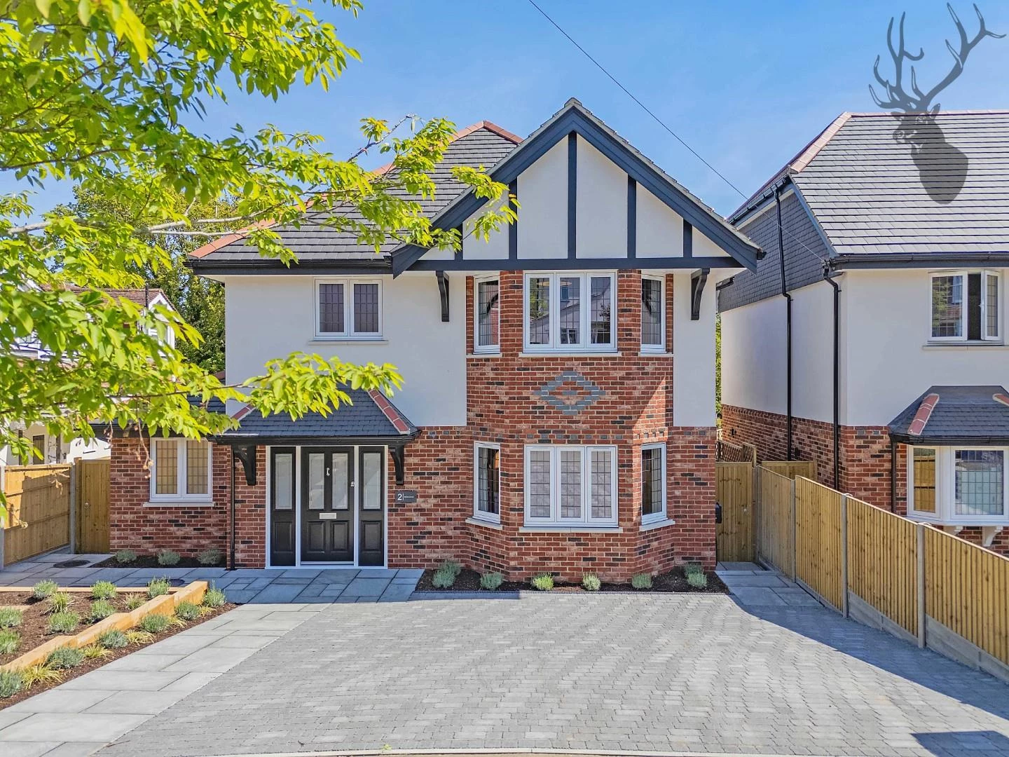 Similar Property: House in Theydon Bois