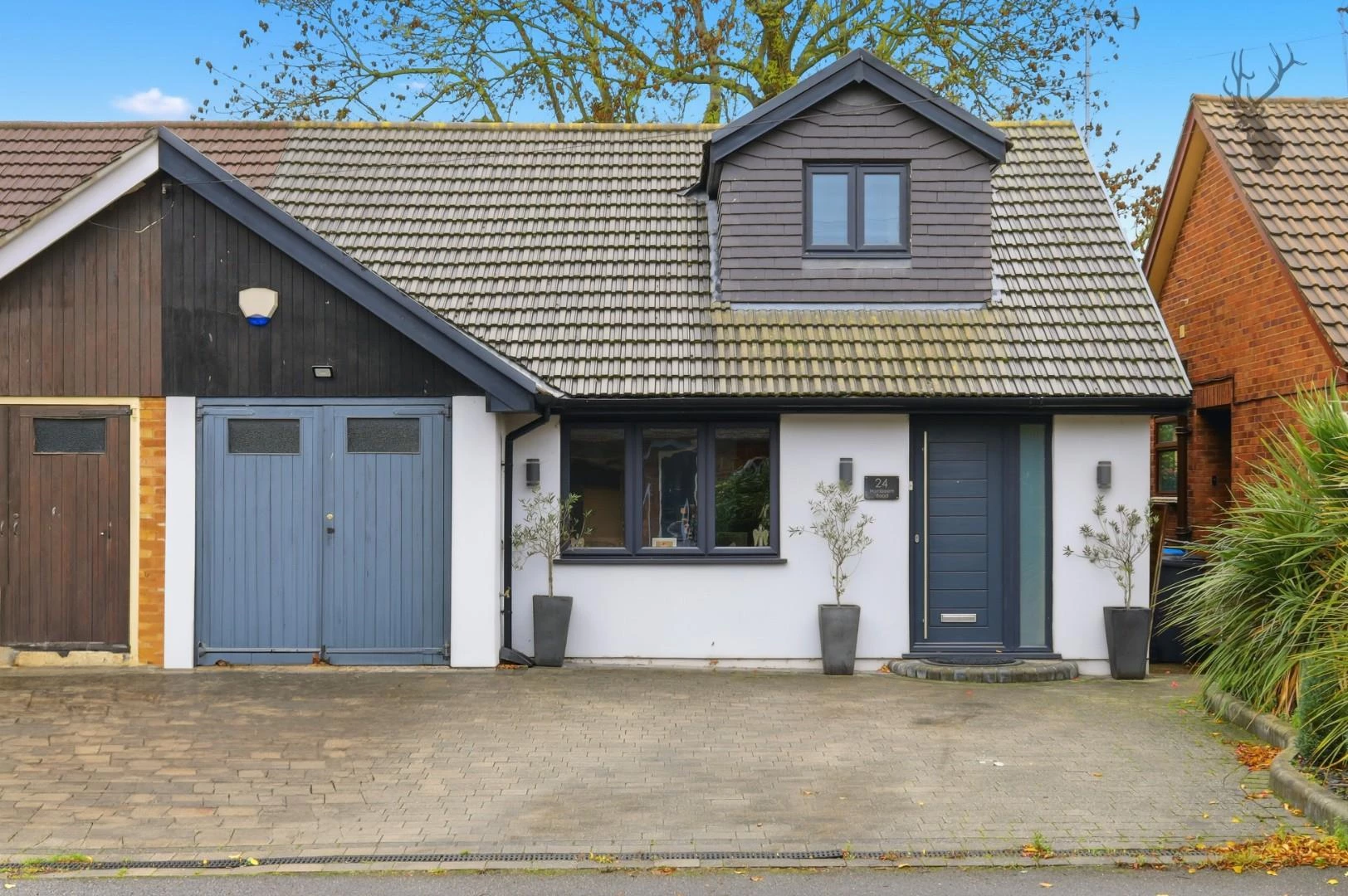 Similar Property: Chalet Bungalow - Semi Detache in Theydon Bois