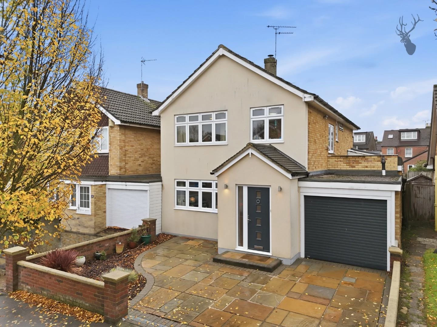 Similar Property: House - Link Detached in Theydon Bois