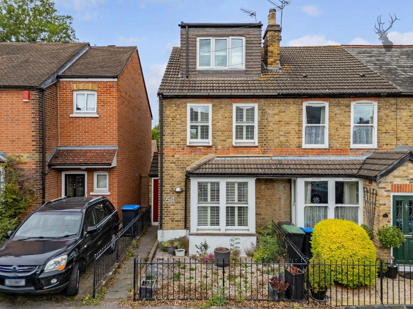 Similar Property: House - End Terrace in Theydon Bois