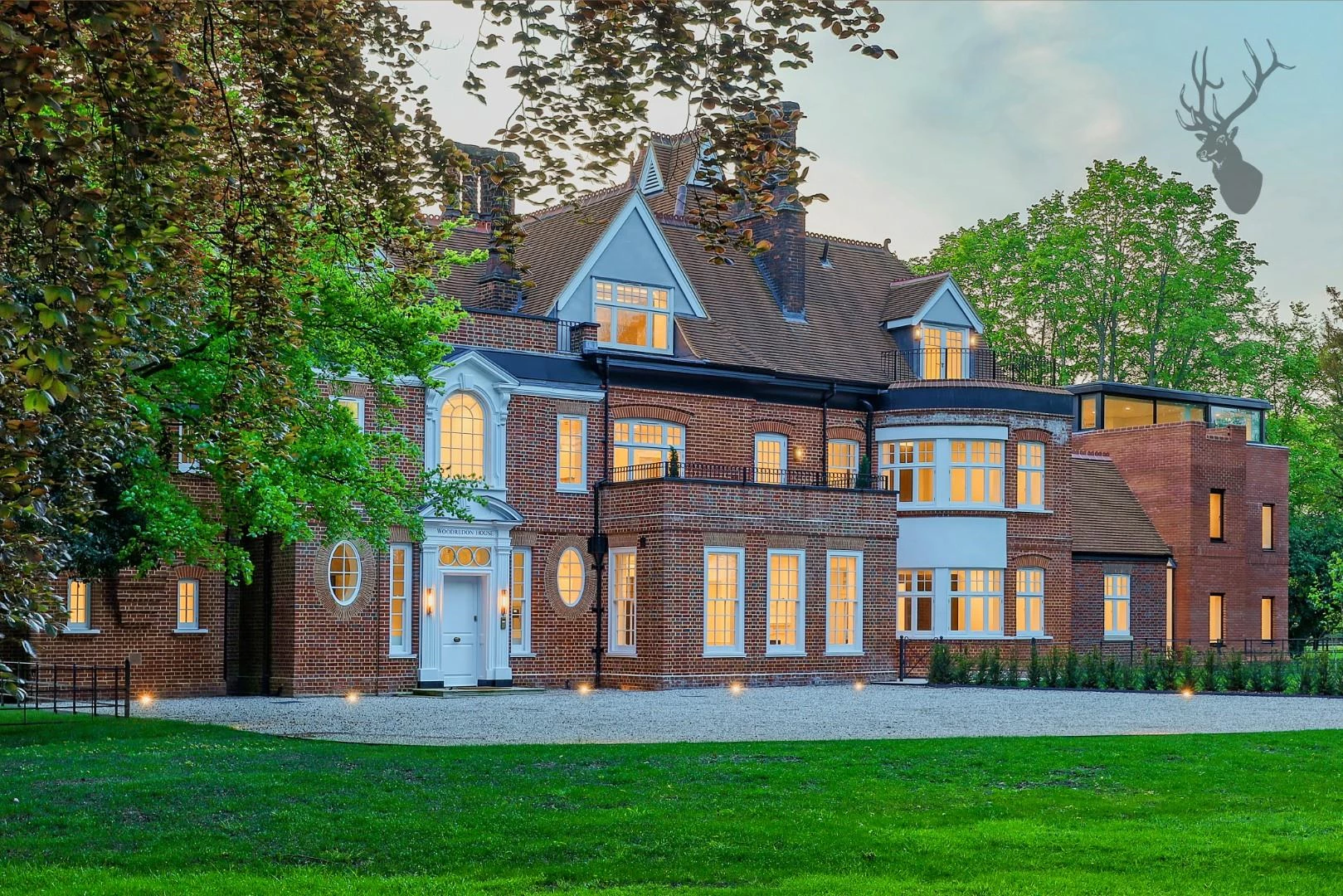 Similar Property: Apartment in Woodredon Estate