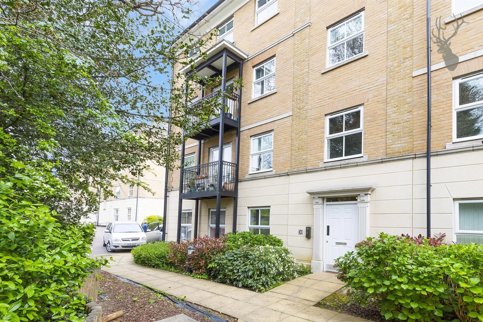 Similar Property: Flat in 