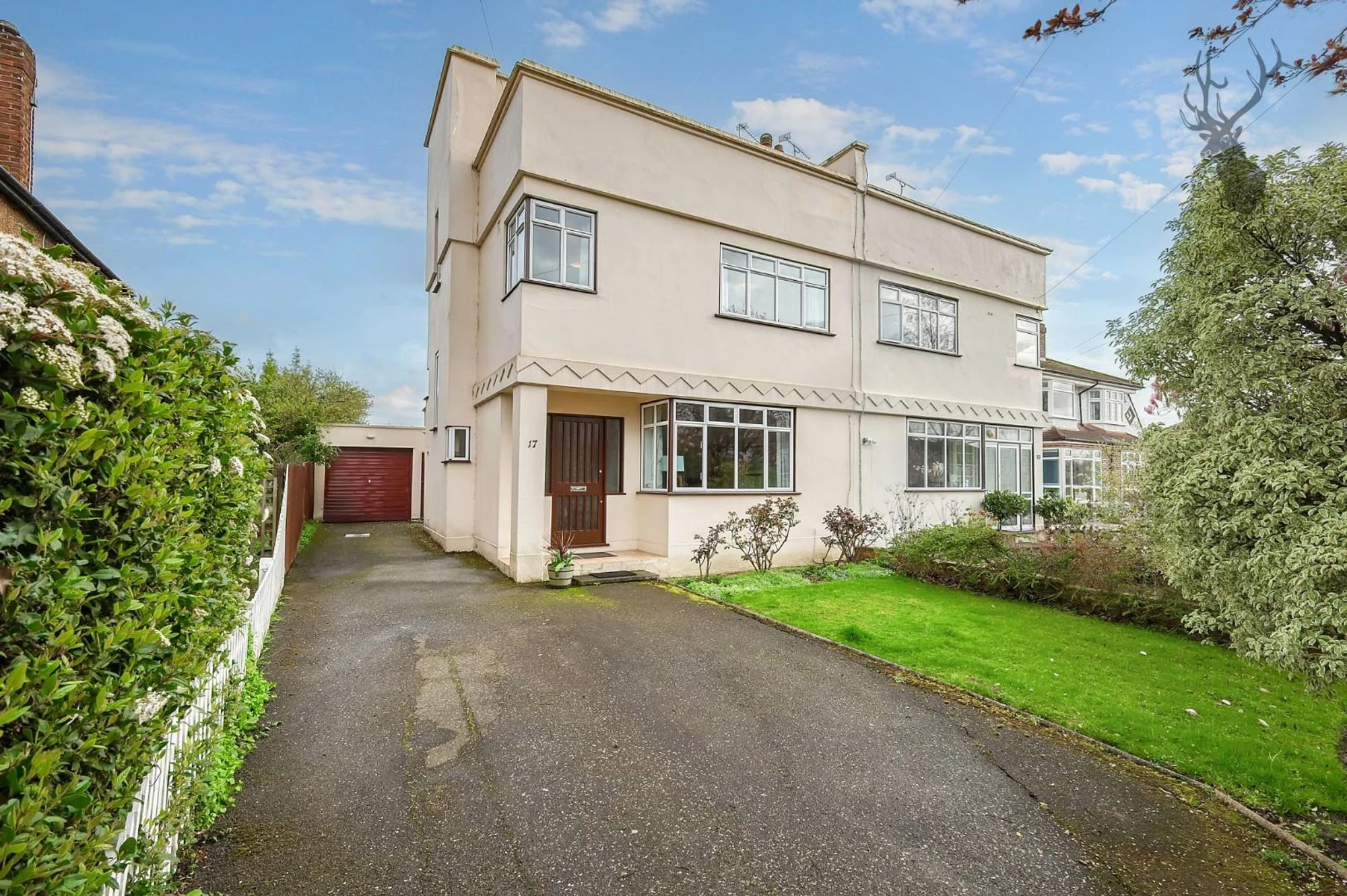 Similar Property: Other in Theydon Bois