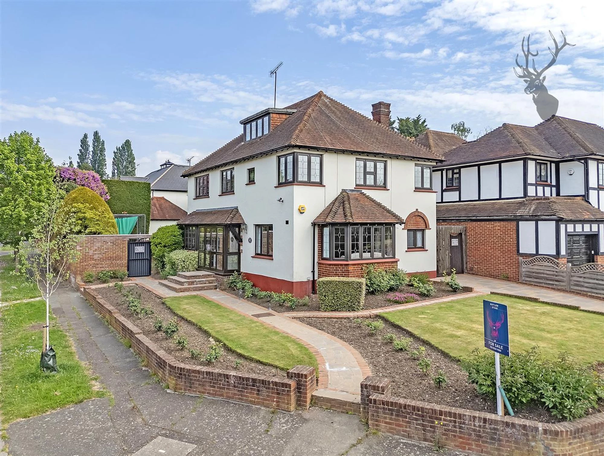 Similar Property: House Detached in Chigwell