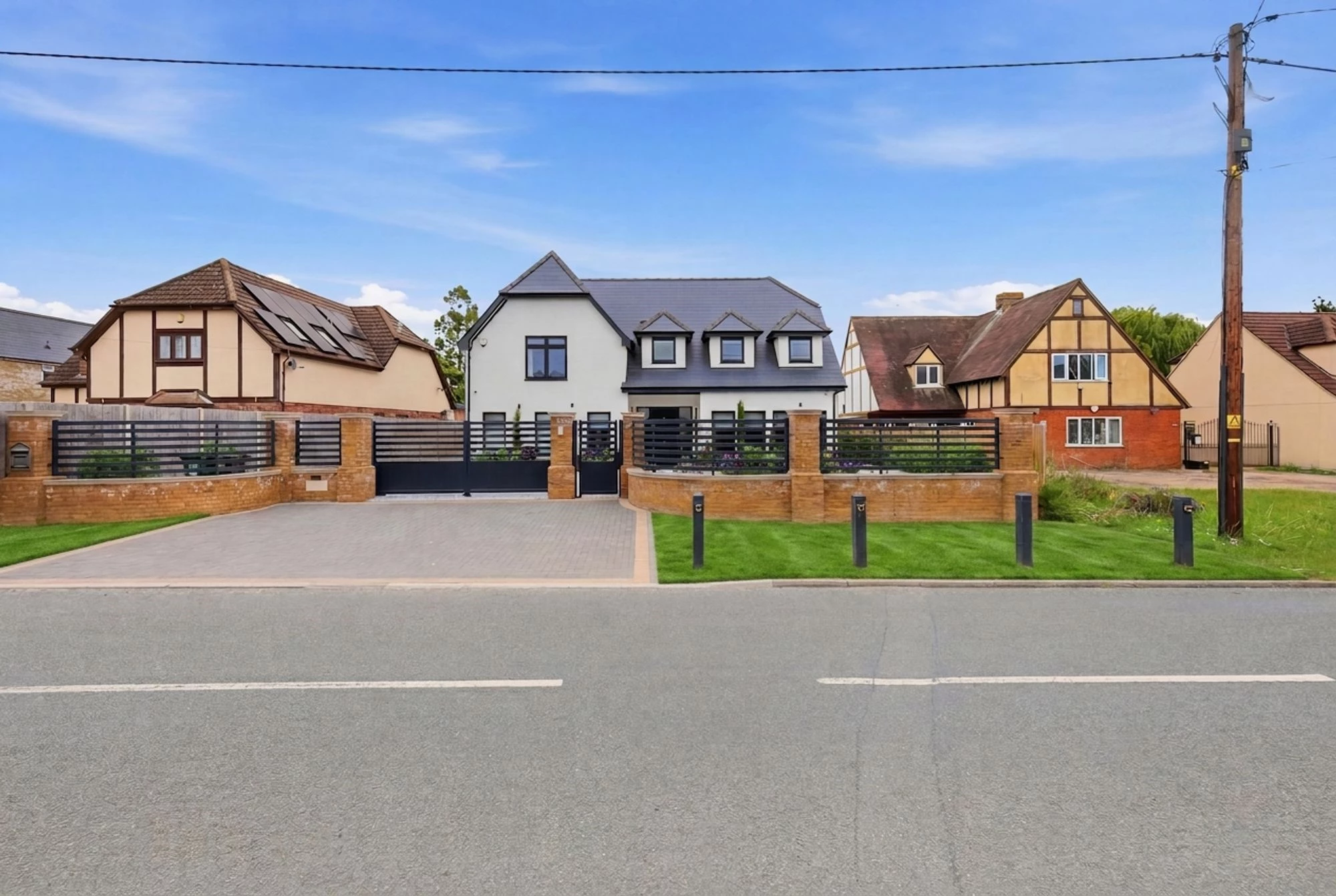 Similar Property: House Detached in Ramsden Bellhouse
