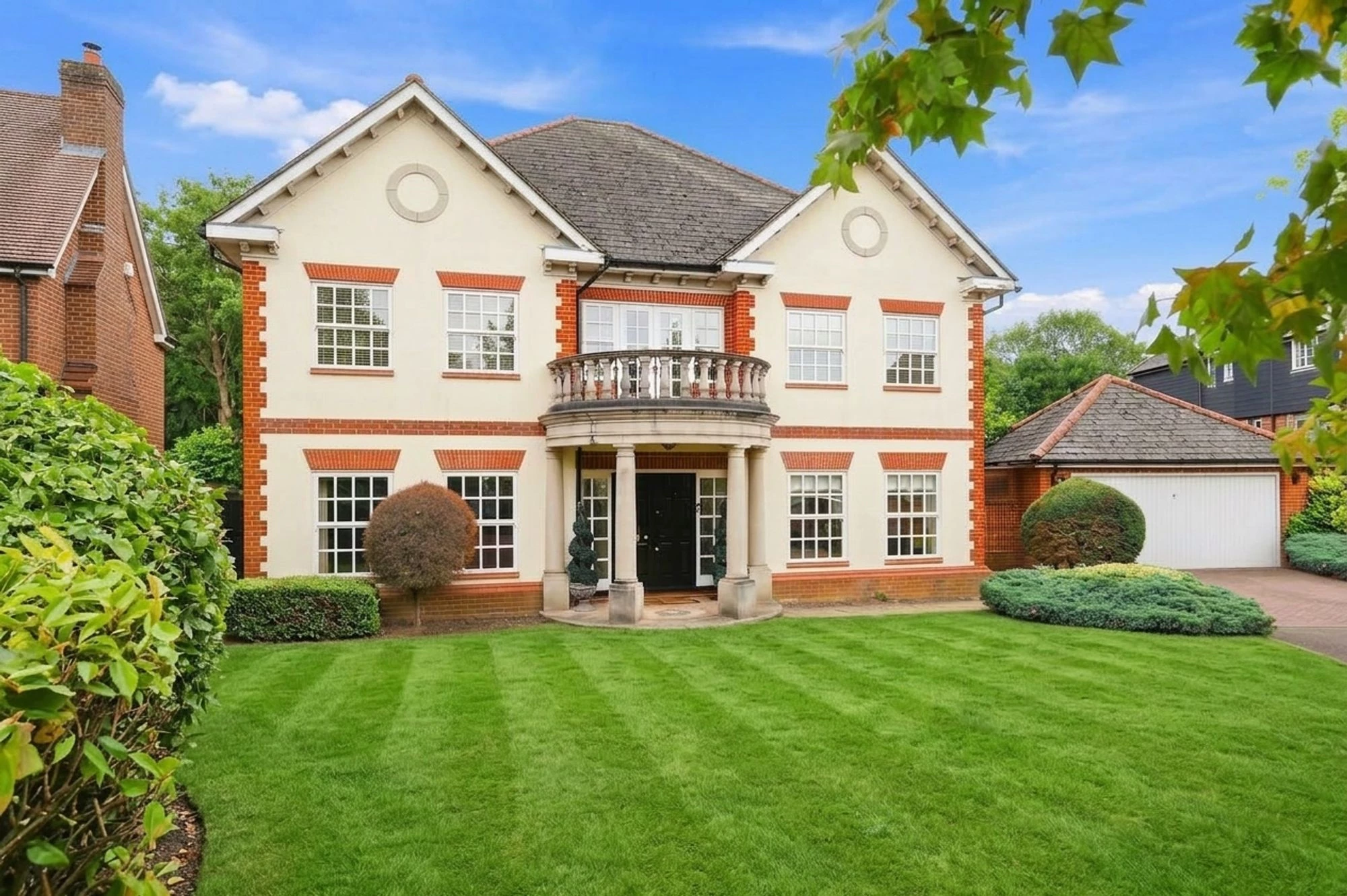 Similar Property: House Detached in 