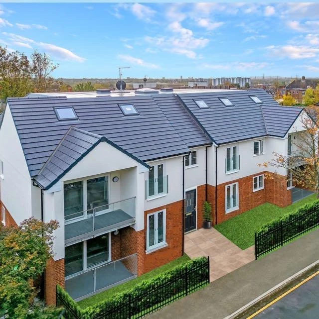 Similar Property: Apartment - Second Floor in 