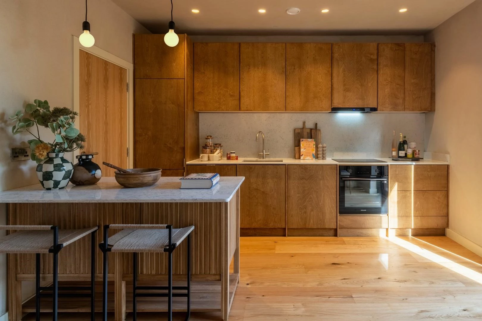 Similar Property: House - Terraced in Thornwood