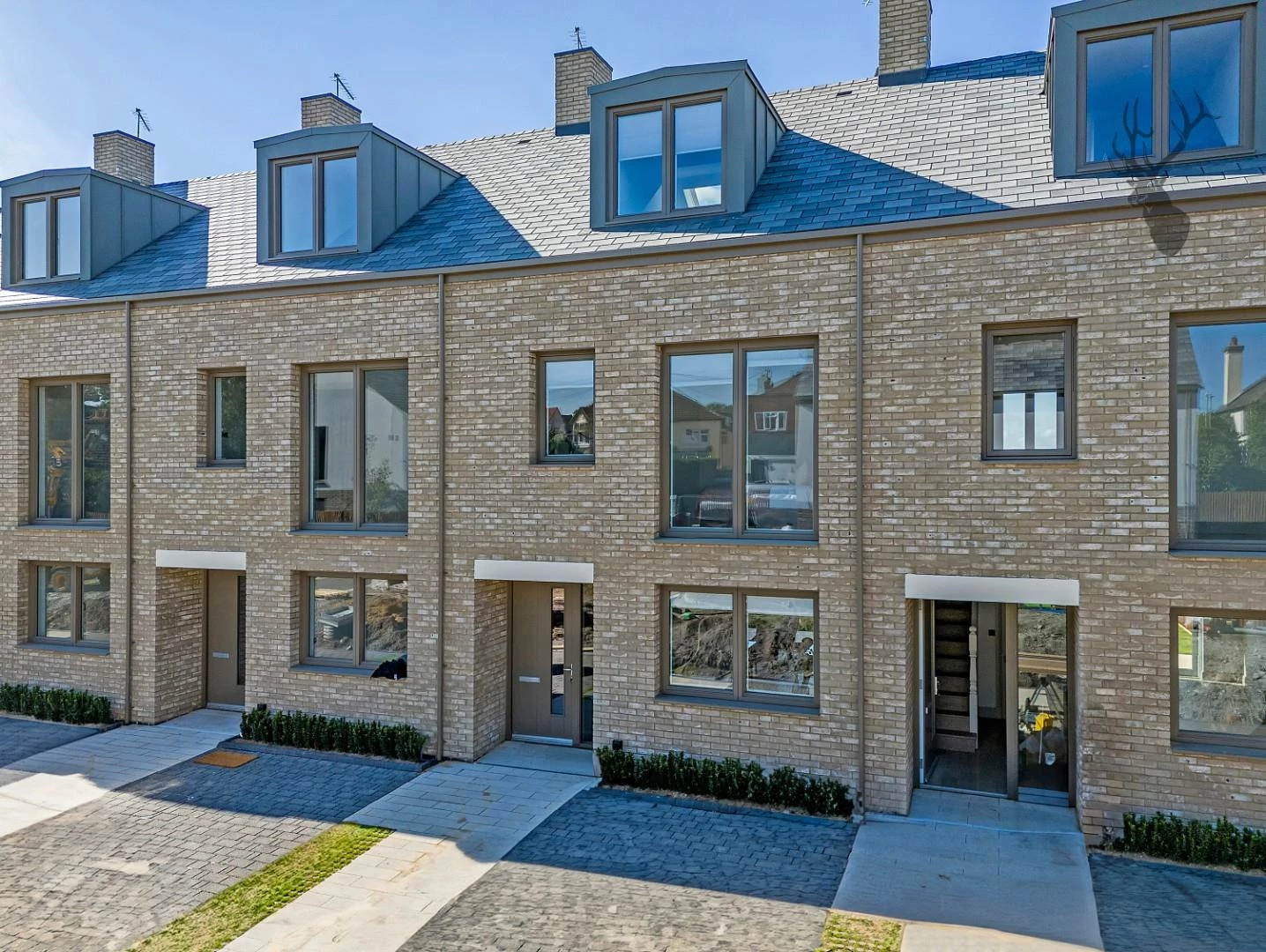 Similar Property: House - Mid Terrace in 