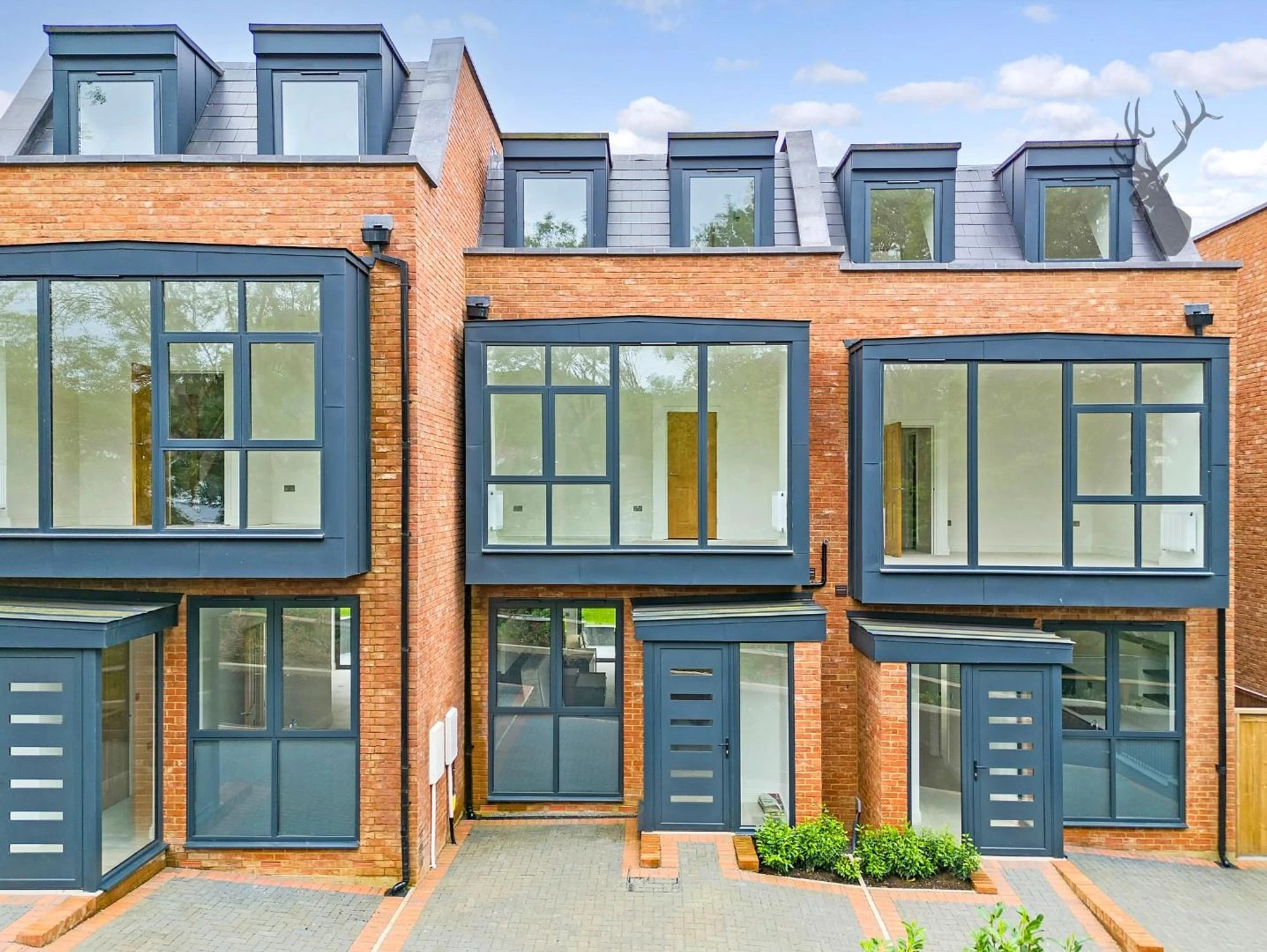 Similar Property: House Semi Detached in Chingford