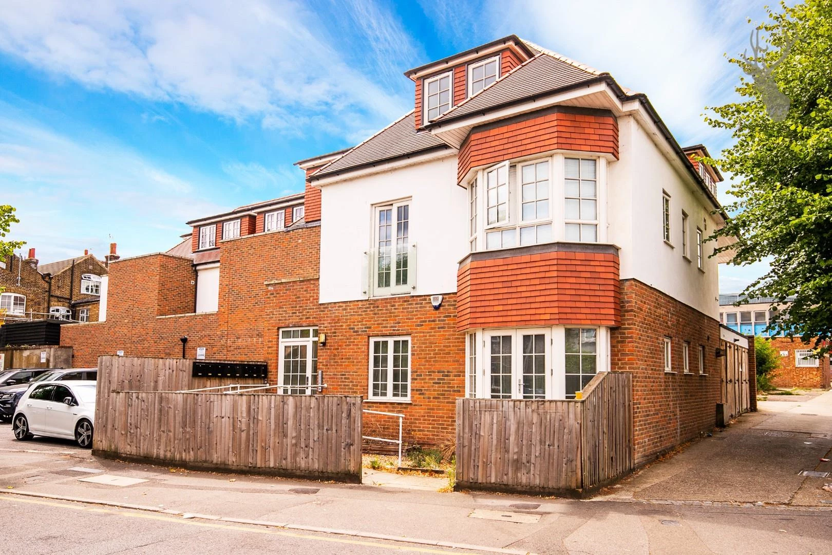 Connaught Avenue London E4