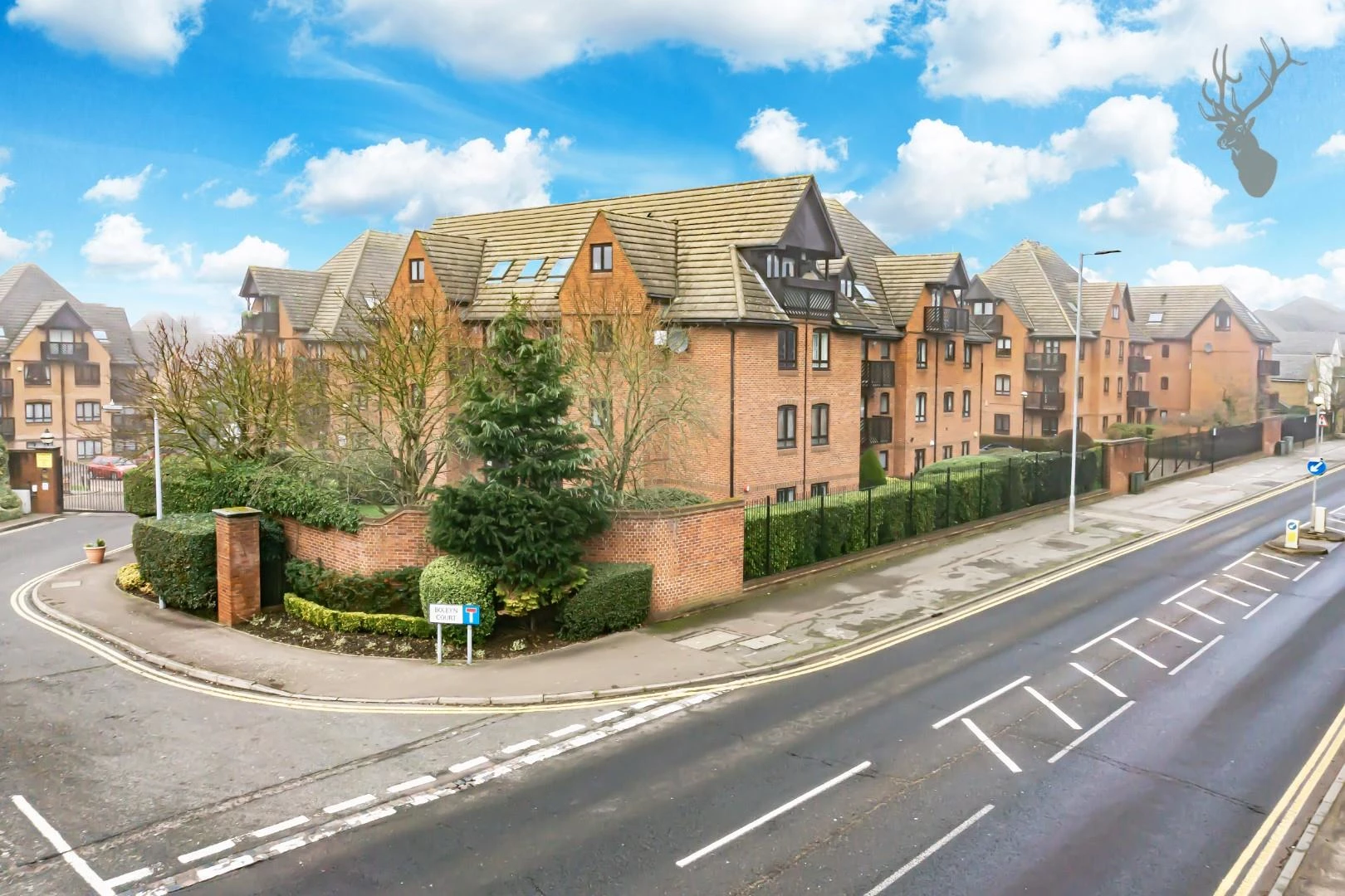 Epping New Road Buckhurst Hill IG9