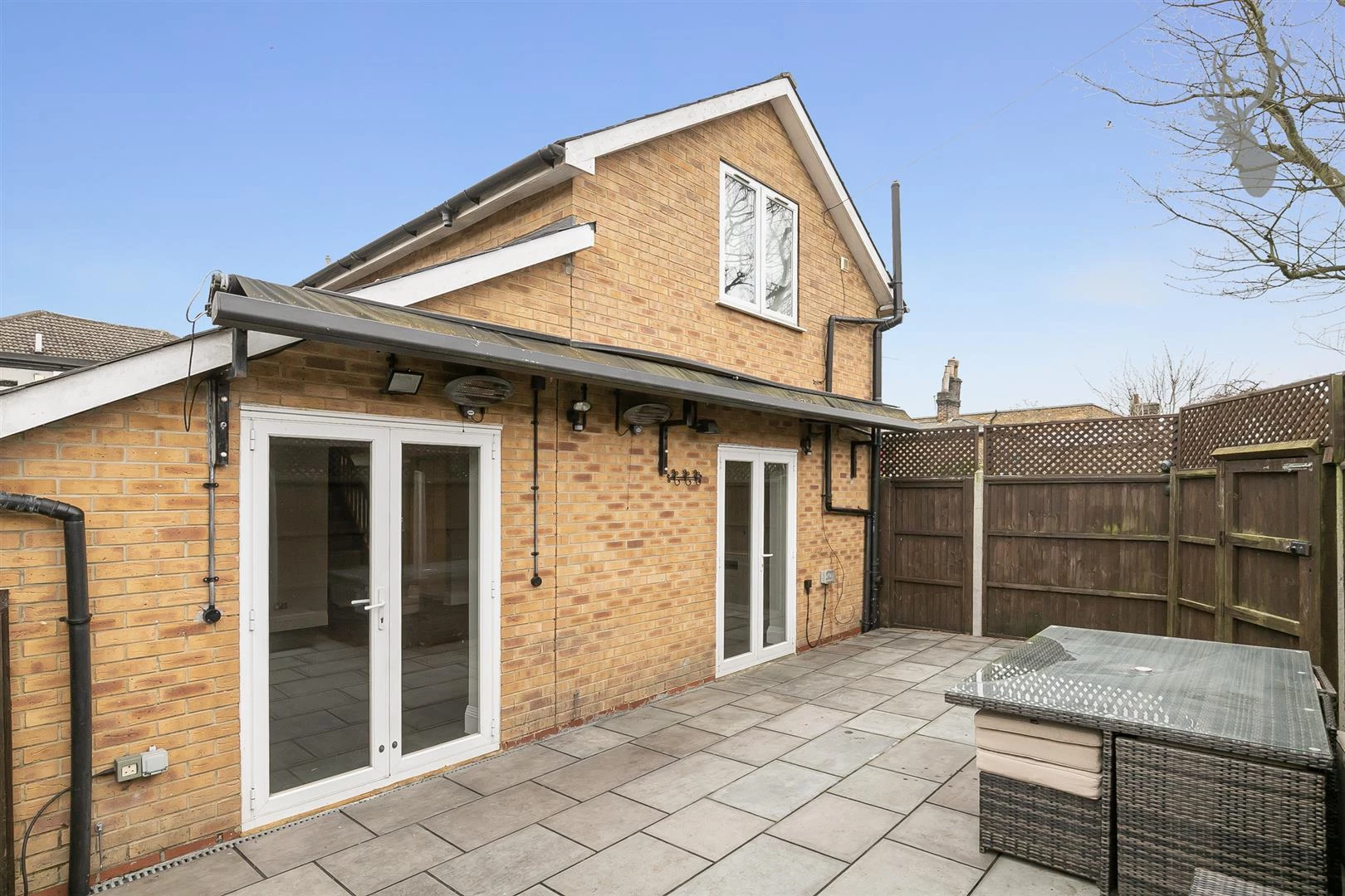 Queens Road Buckhurst Hill IG9