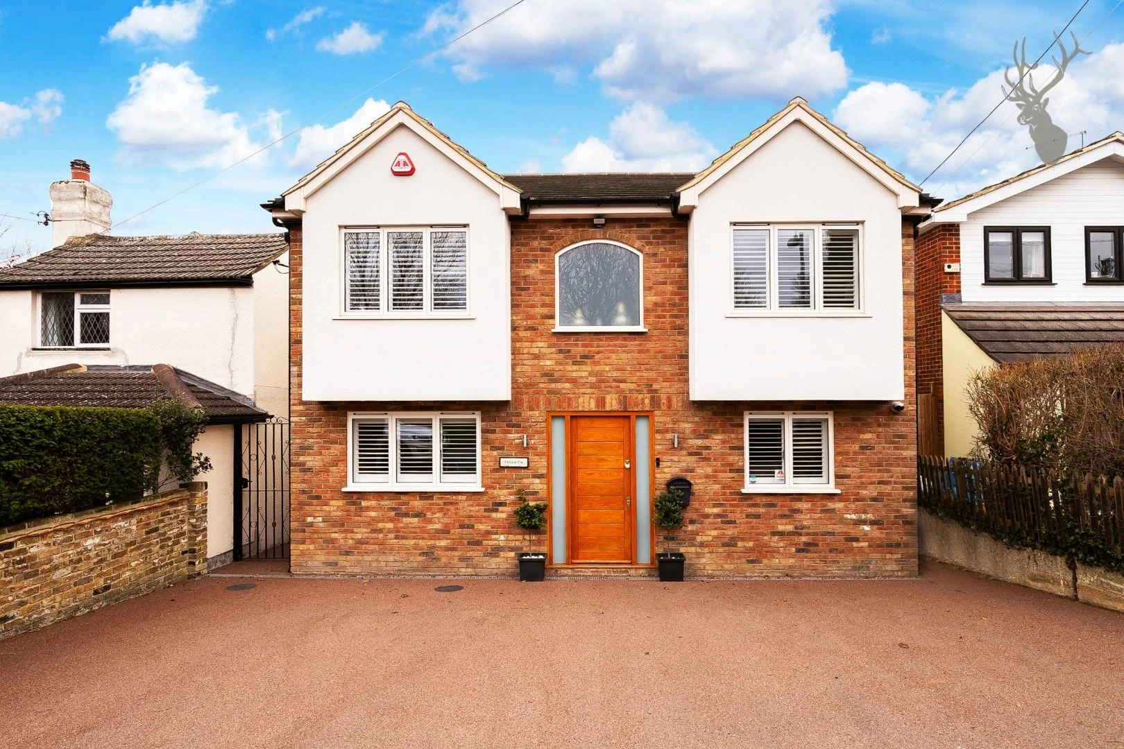 Similar Property: House - Detached in Stondon Massey