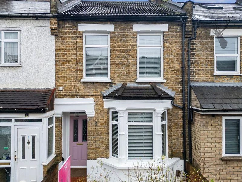 Pretoria Road Chingford London E4