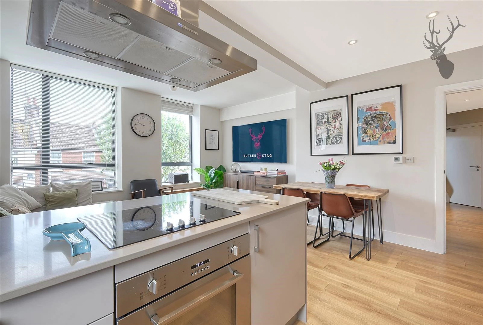 Similar Property: Flat - First Floor in Chingford