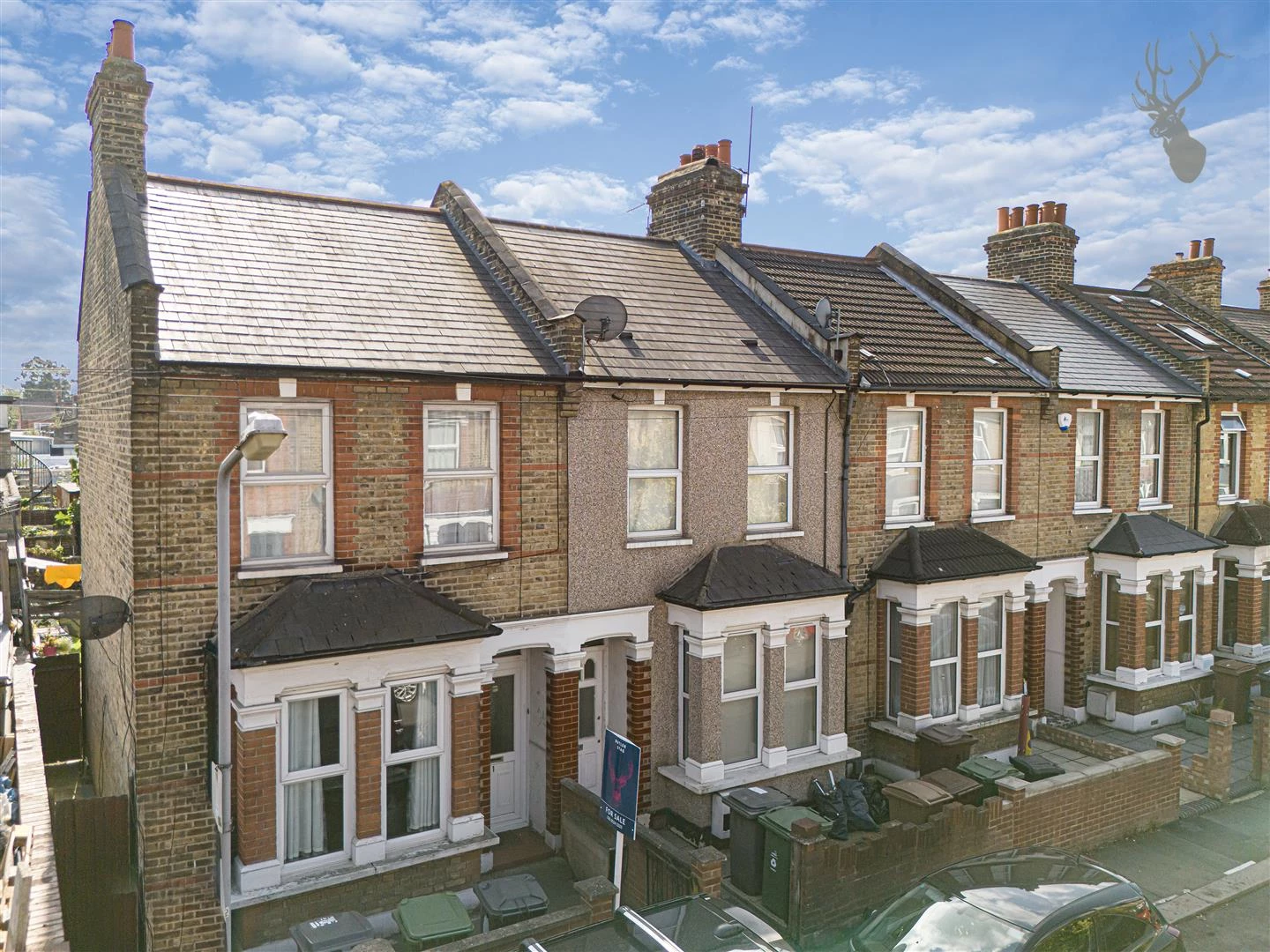 Similar Property: House - End Terrace in 