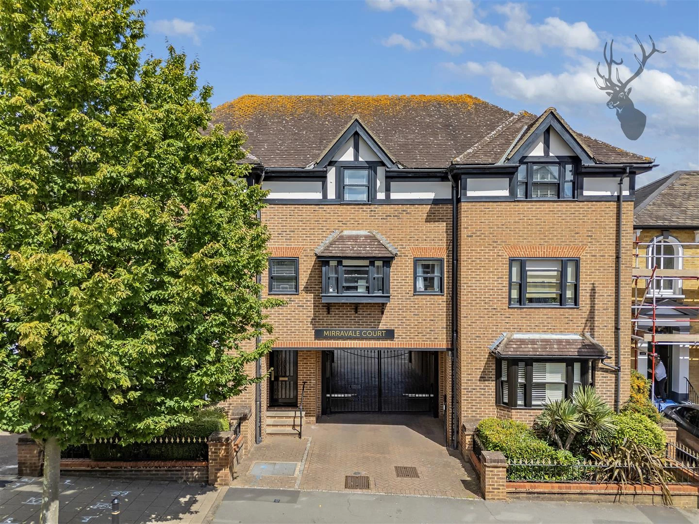 Similar Property: Flat - Purpose Built in 