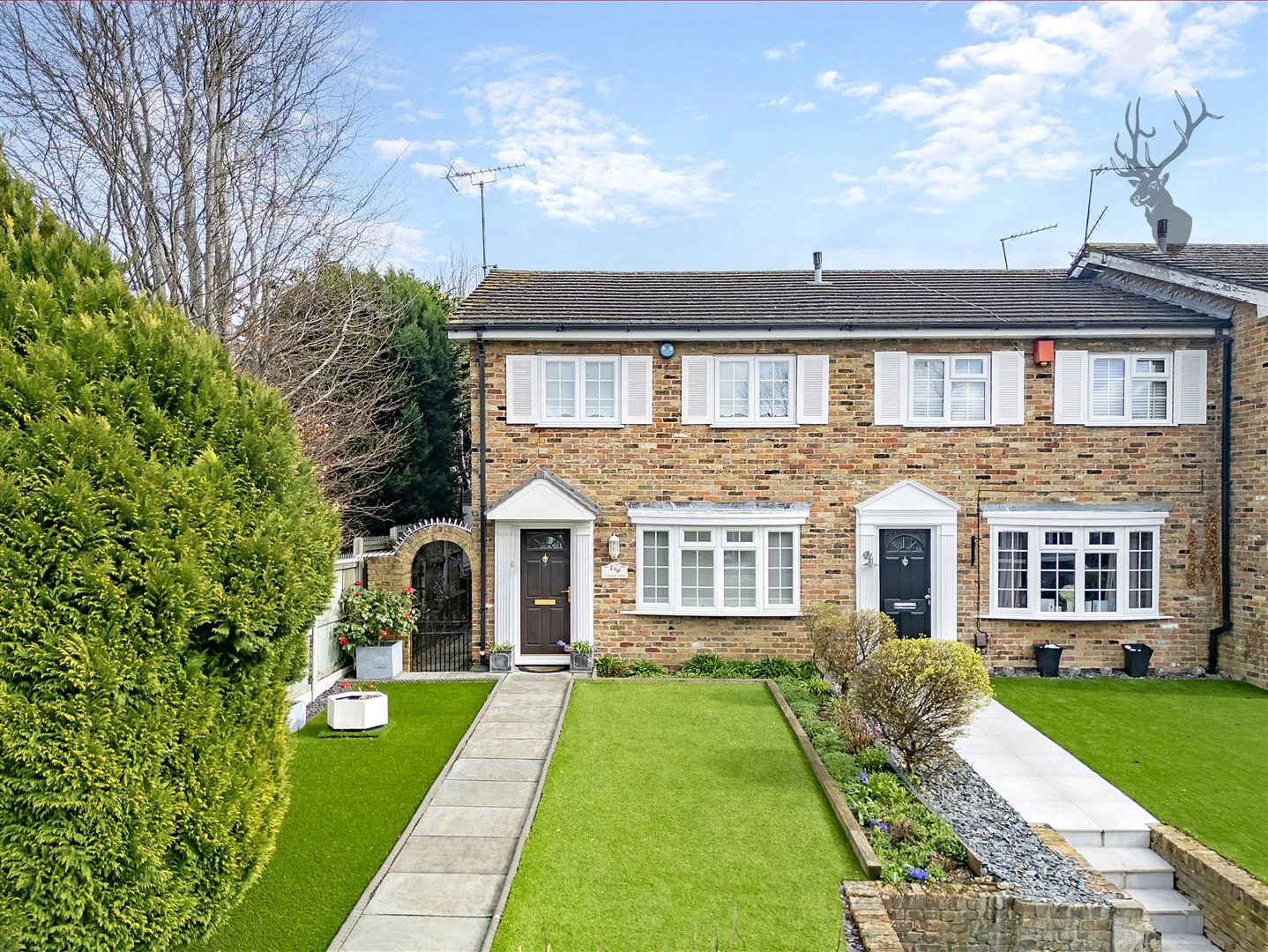 Similar Property: House - End Terrace in 