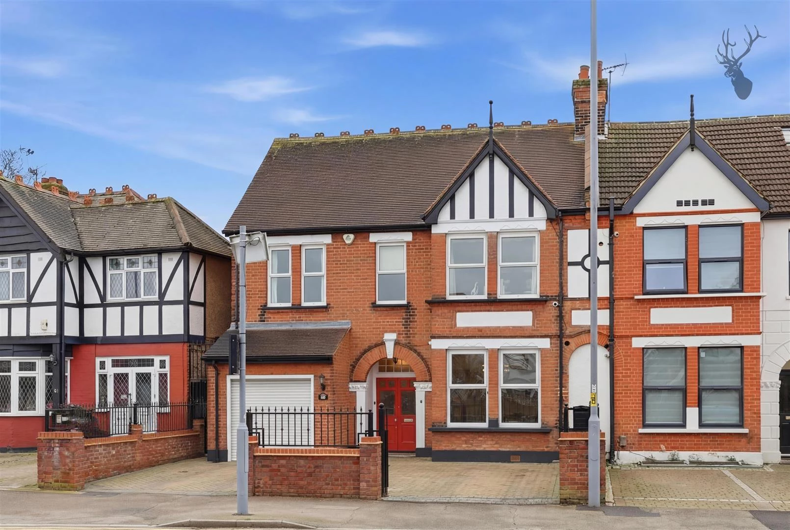 Similar Property: House - End Terrace in 