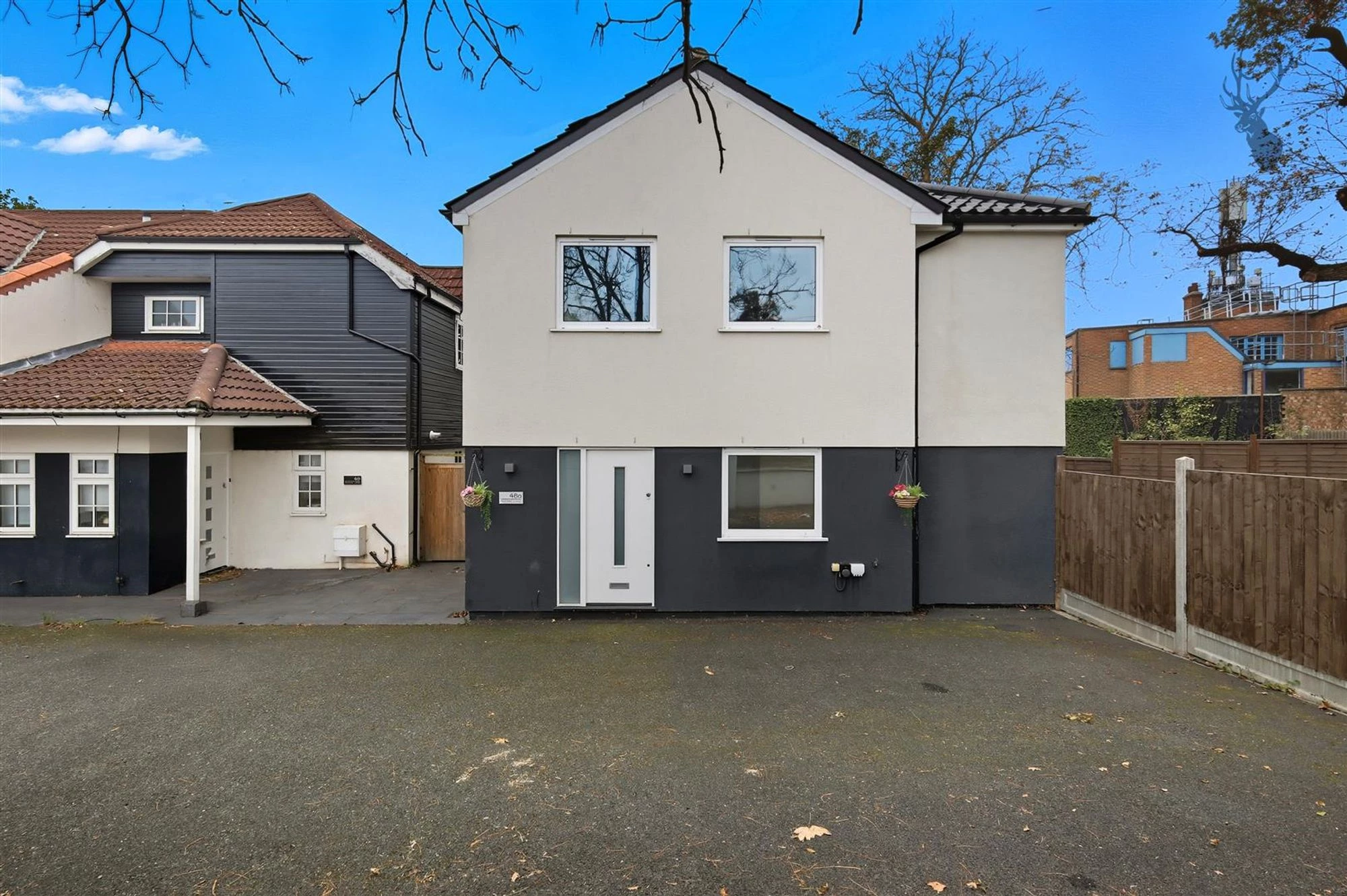 Similar Property: House End of Terrace in Buckhurst Hill