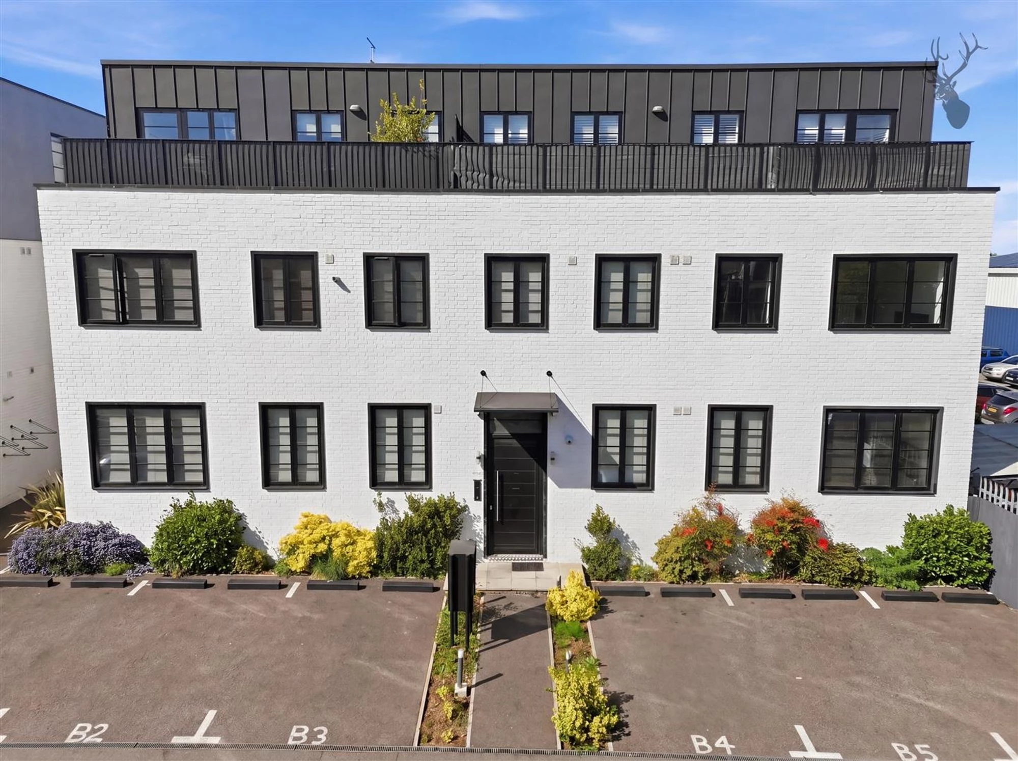 Similar Property: Flat in Woodford