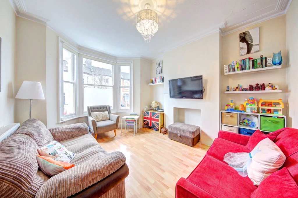 Daphne Street Earlsfield SW18