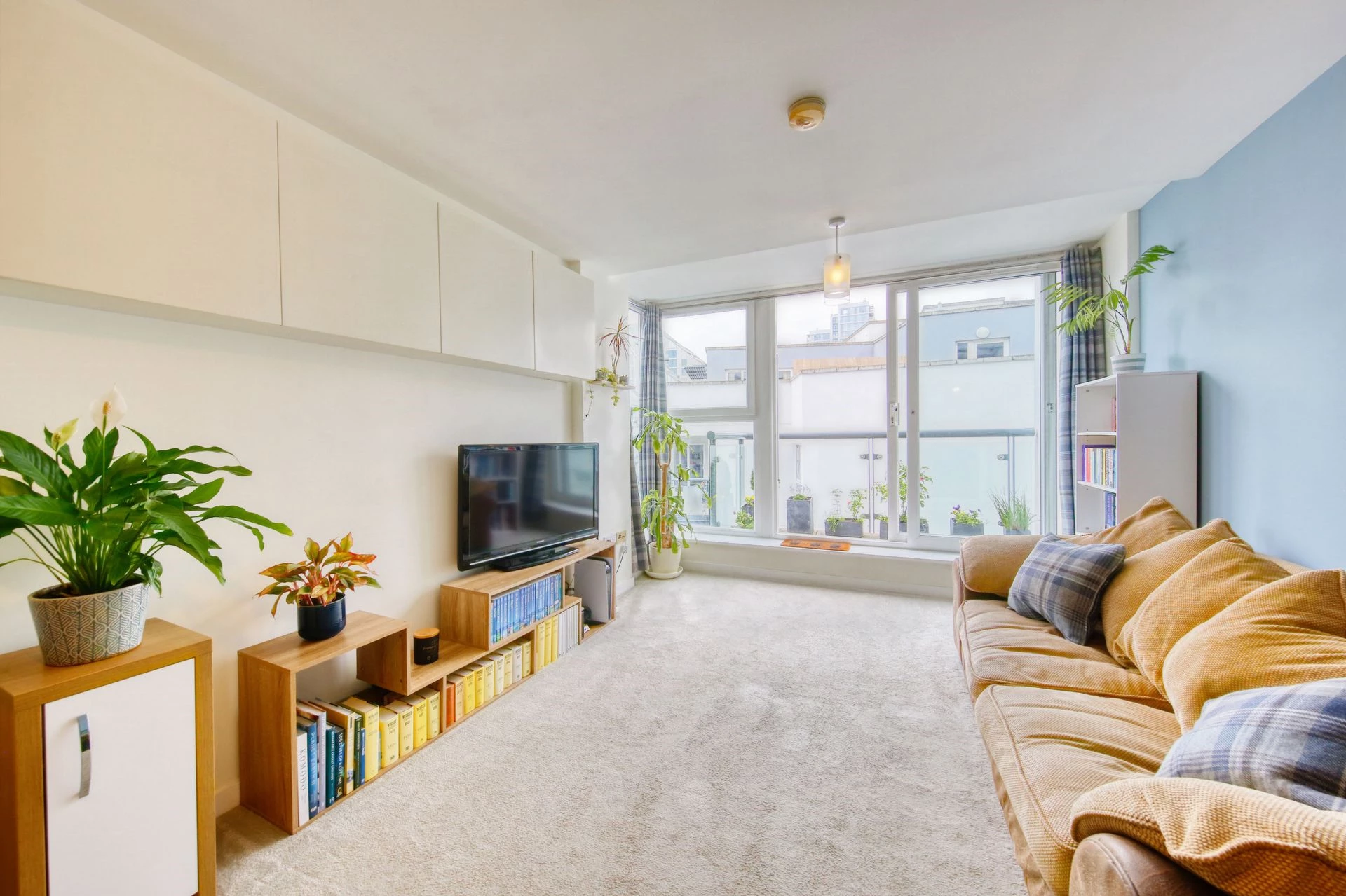 Point Pleasant London SW18