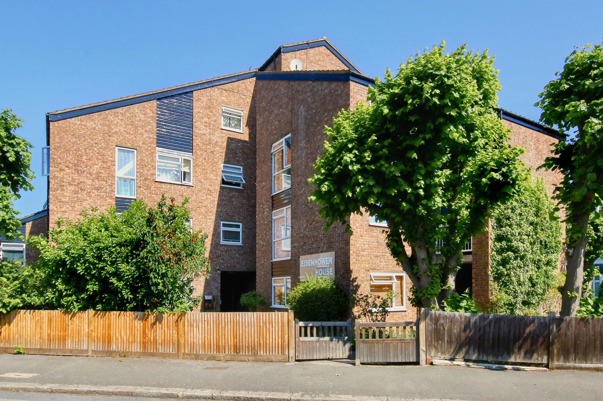 Property photo: Hampton Wick, Kingston Upon Thames, KT1