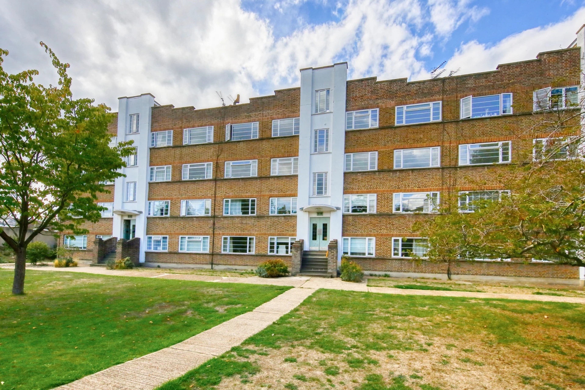 Property photo: Hampton Wick, Kingston Upon Thames, KT1