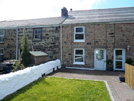 Property details: Let - Lanner, Redruth, TR16 Property photo: Lanner, Redruth, TR16