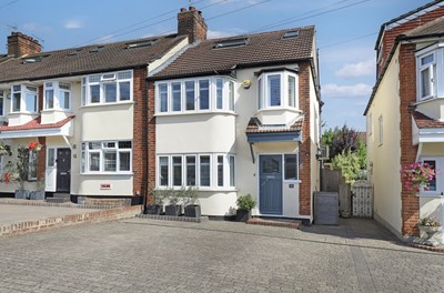 Property details: Sold STC - Buckhurst Hill, IG9 Property photo: Buckhurst Hill, IG9
