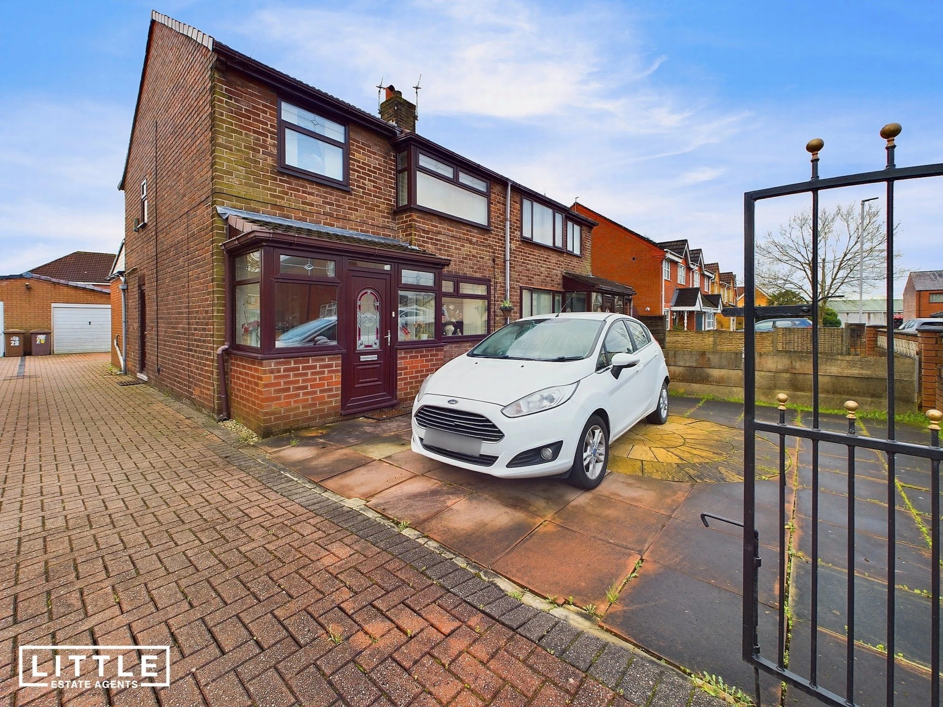 Property photo: Thatto Heath, St. Helens, WA9