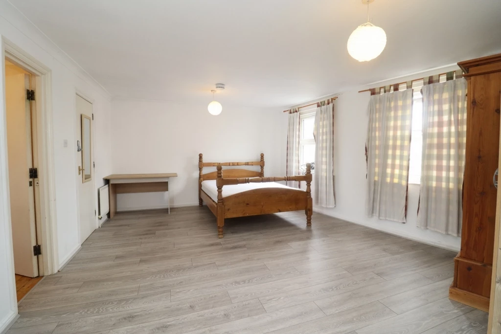 Property photo: Sextant Avenue, E14