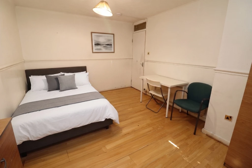 Similar Property: Double room - Single use in West Ham