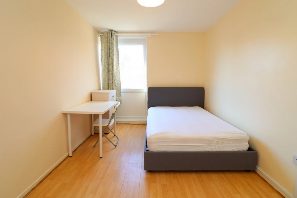 Similar Property: Double Room in Bow