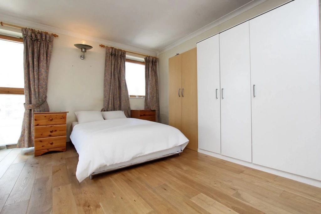 Similar Property: Double room - Single use in South Quay