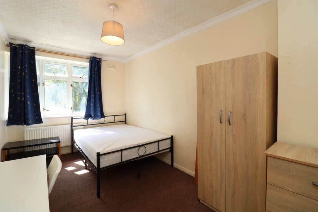 Similar Property: Double room - Single use in Westferry