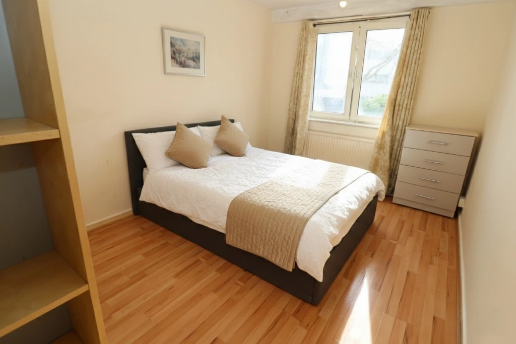 Similar Property: Double room - Single use in King George V
