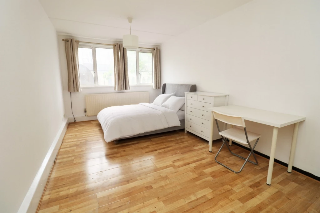 Similar Property: Double Room in Edgware Road