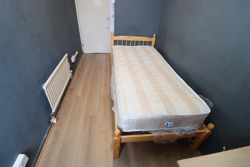 Similar Property: Single Room in Bow