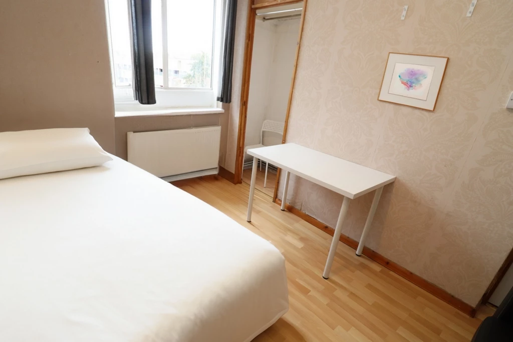 Similar Property: Double room - Single use in Stepney Way,Whitechapel