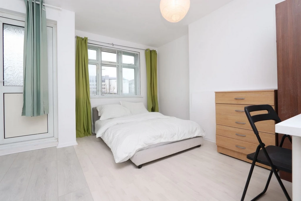 Property photo: Pennyfields, E14