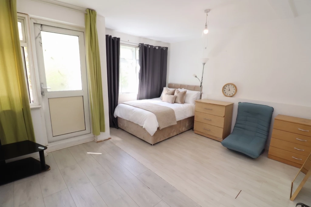 Property photo: Pennyfields, E14