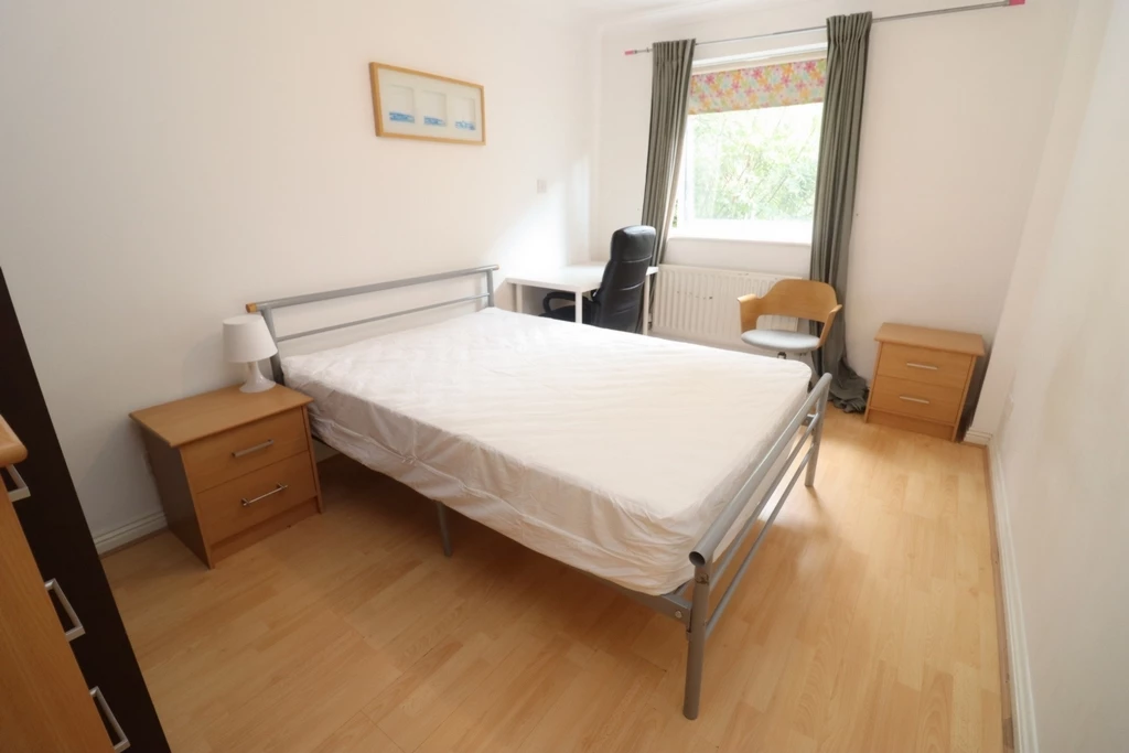 Similar Property: Double room - Single use in Westferry
